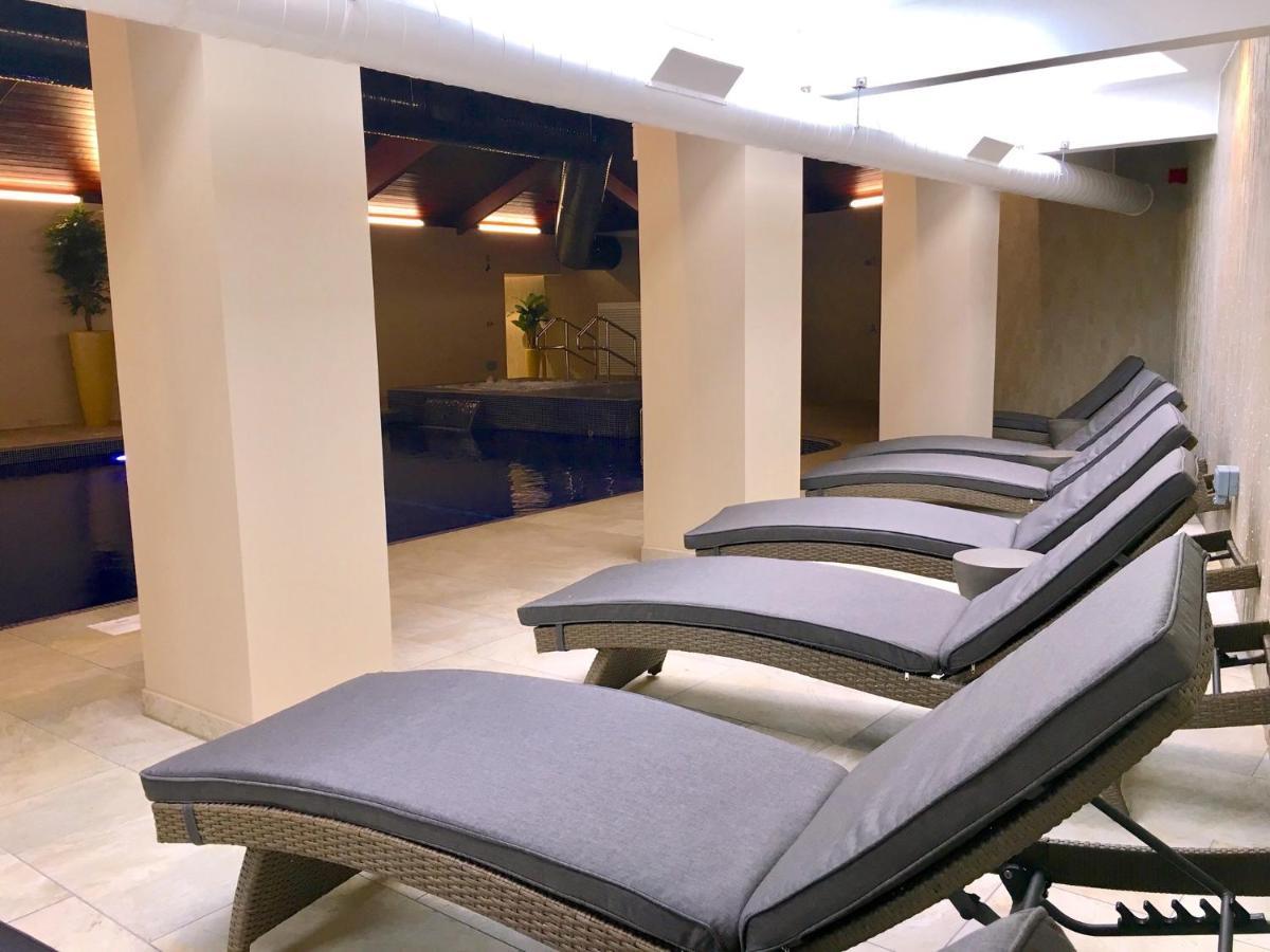Lodge Nine For 6 With Hot Tub - Spa Resort In Devon Chudleigh Zewnętrze zdjęcie
