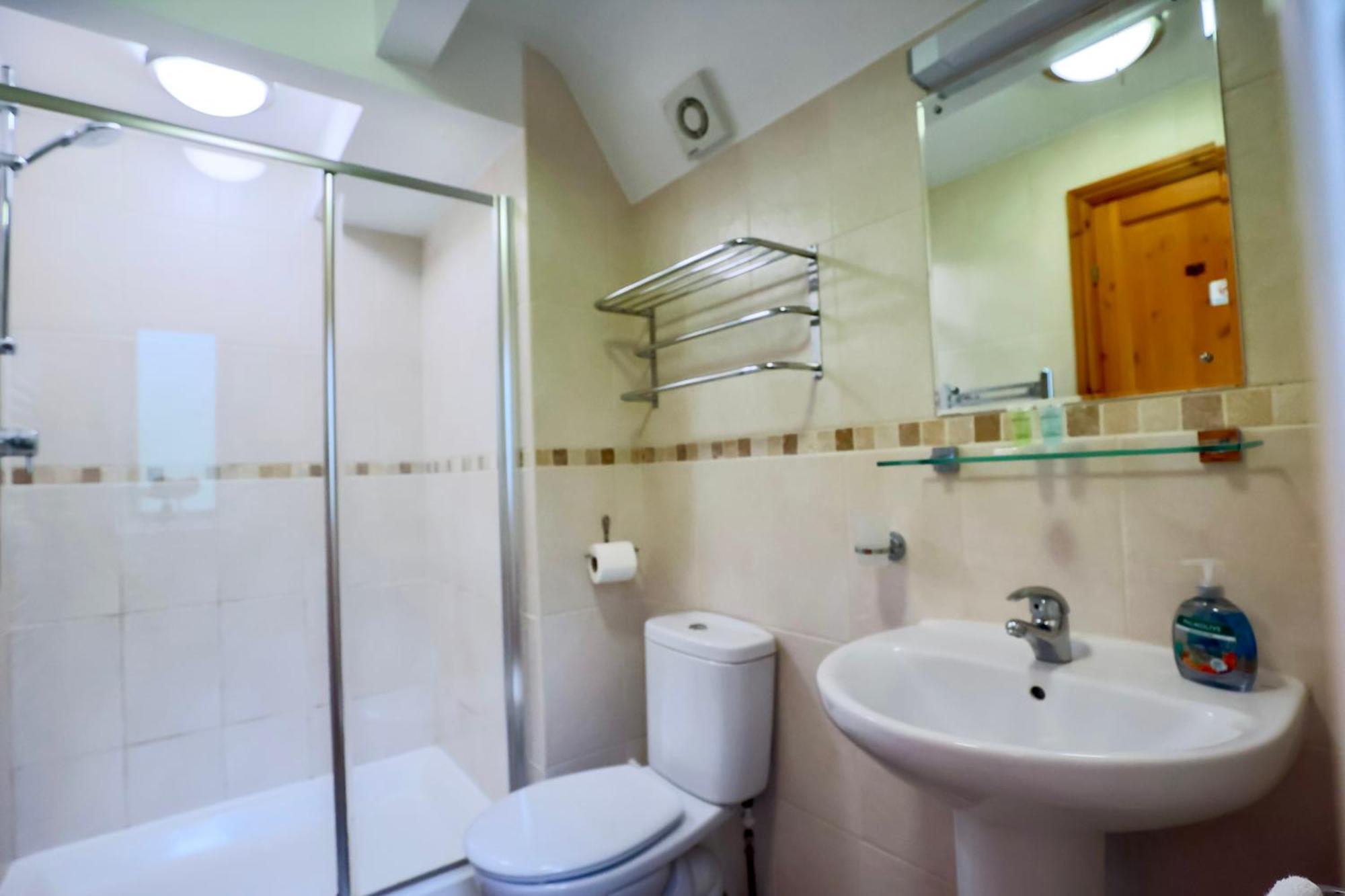 Lodge Nine For 6 With Hot Tub - Spa Resort In Devon Chudleigh Zewnętrze zdjęcie
